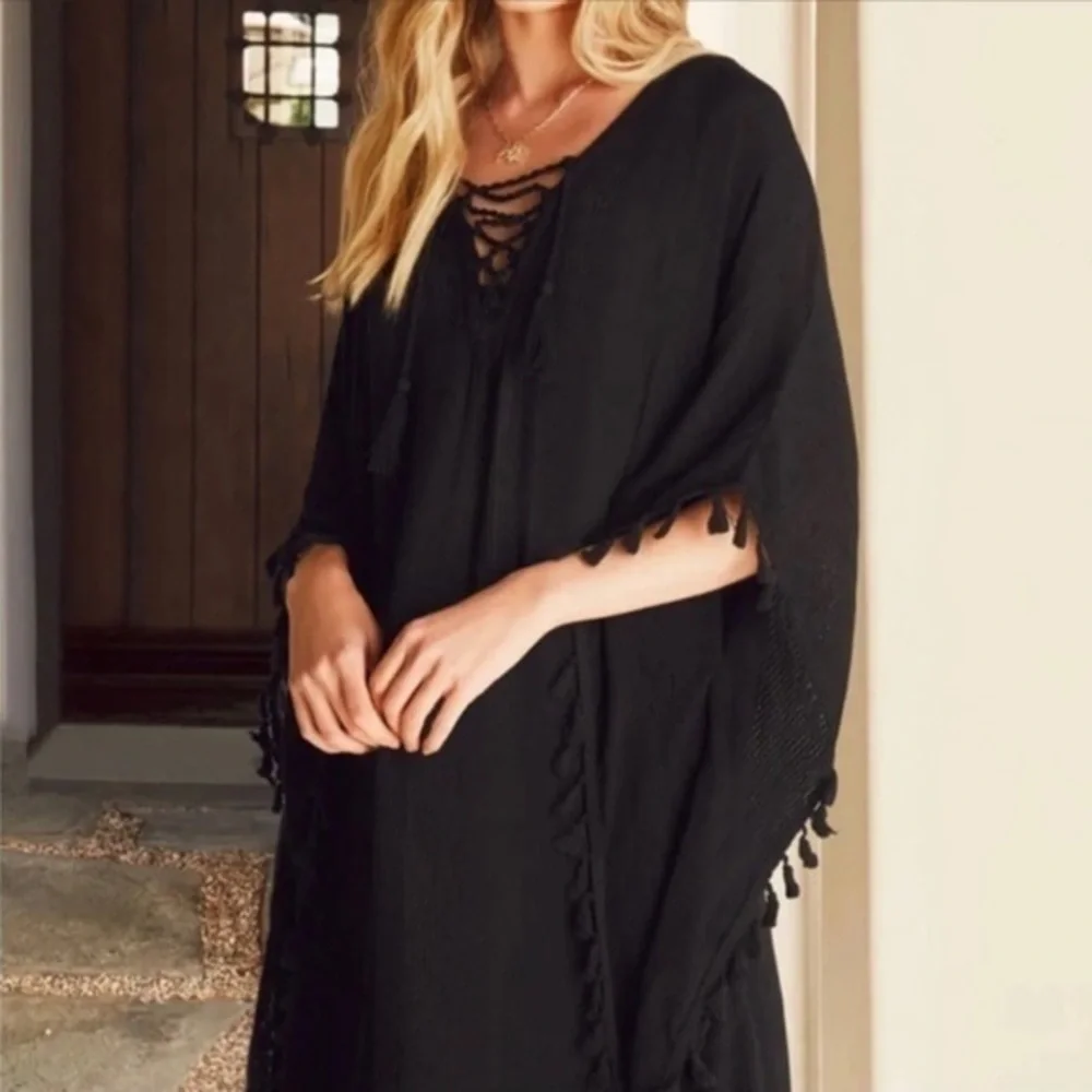 WALTER BAKER Black Knit Fringe‎ Tassel Acapulco Kaftan Shawl